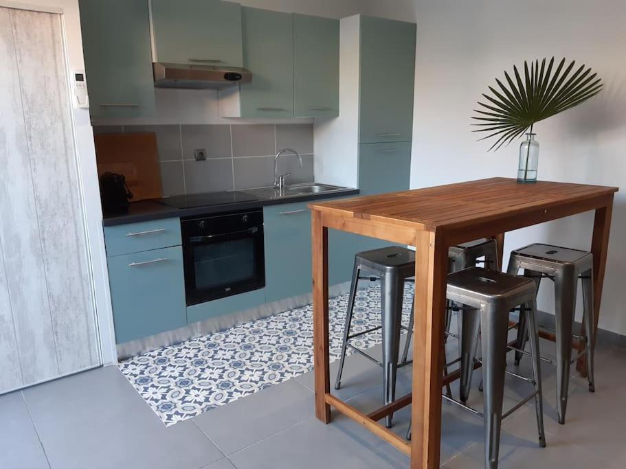 Grand Studio Avec Patio Marseilles Exterior foto